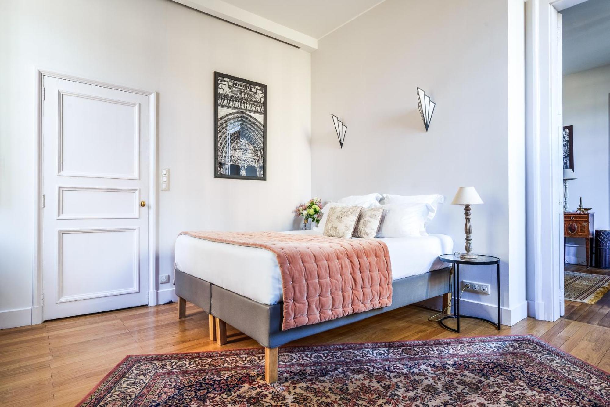 Appartement Raffine Vue Cathedrale, Jardin, Wifi Tours Luaran gambar