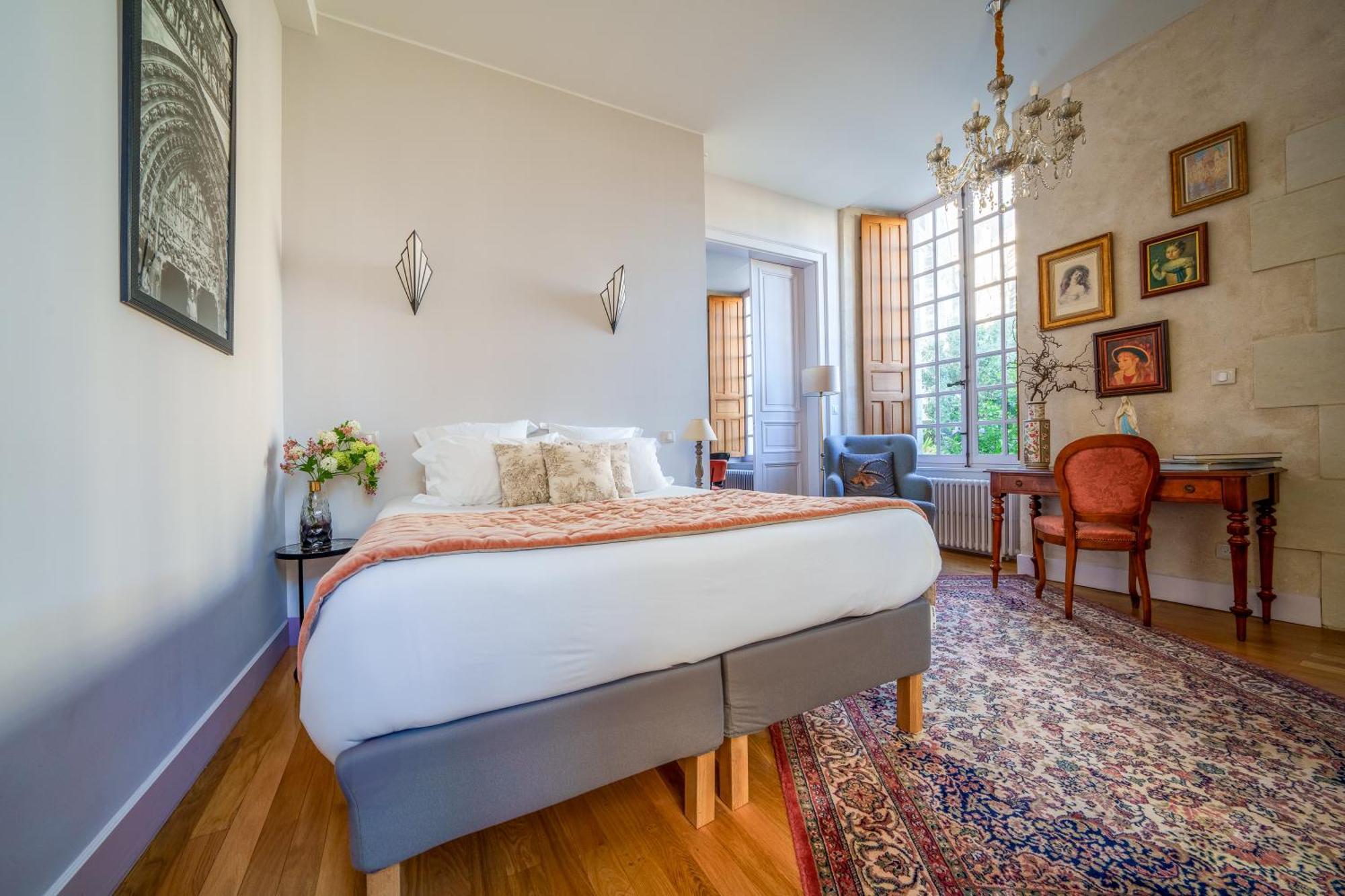 Appartement Raffine Vue Cathedrale, Jardin, Wifi Tours Luaran gambar