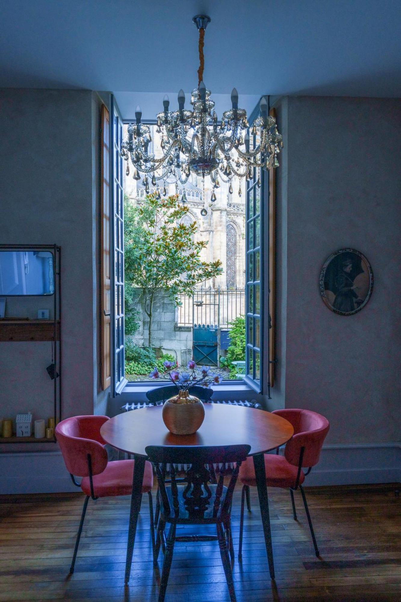 Appartement Raffine Vue Cathedrale, Jardin, Wifi Tours Luaran gambar